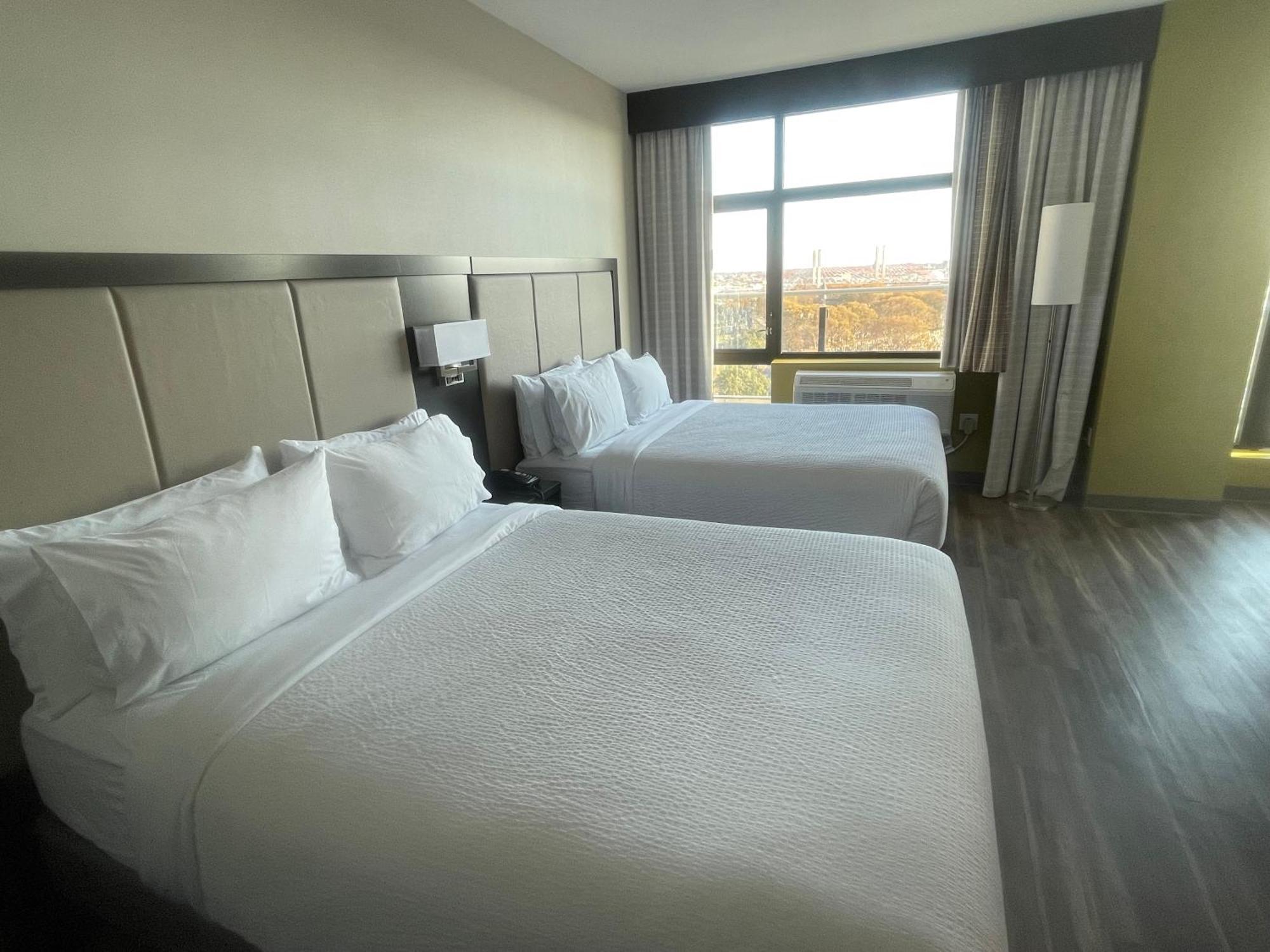 Holiday Inn Express Long Island City E - New York By Ihg Εξωτερικό φωτογραφία